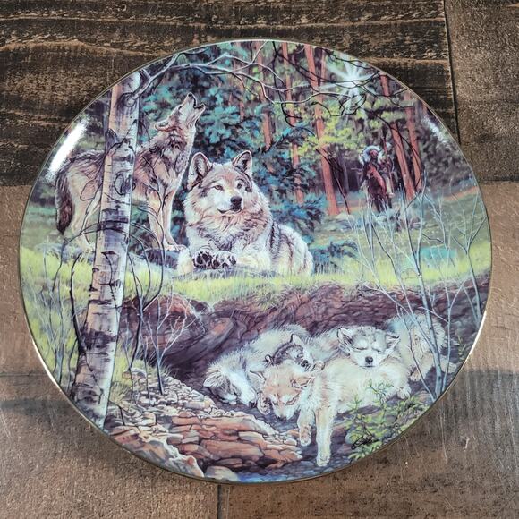 Hints Of Spring- Wolf Porcelain Plate + masterpiece Buck figure - Picture 2 of 9